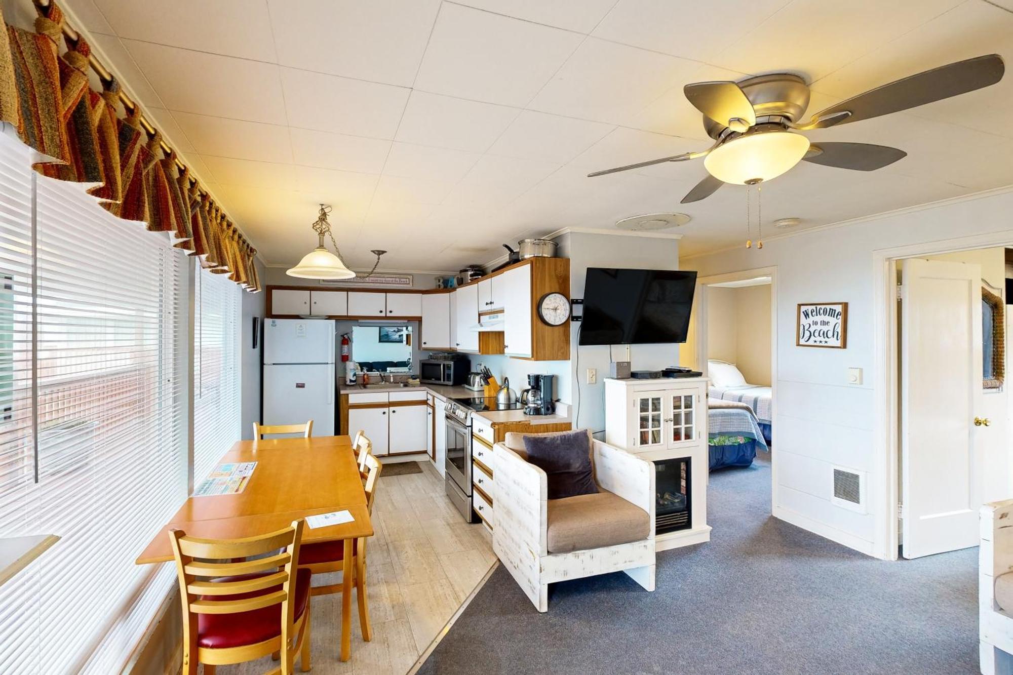 Getaway Oceanfront * Rockaway Beach